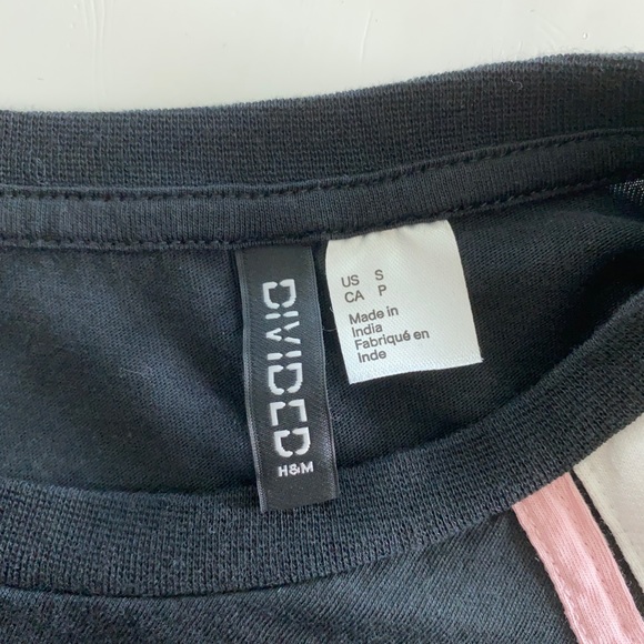 Shoulder striped H&M T-shirt - Picture 2 of 2
